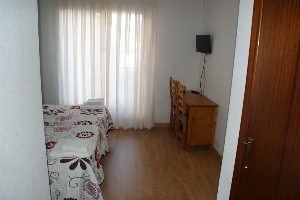 Hostal La Tablada Навалено Екстер'єр фото